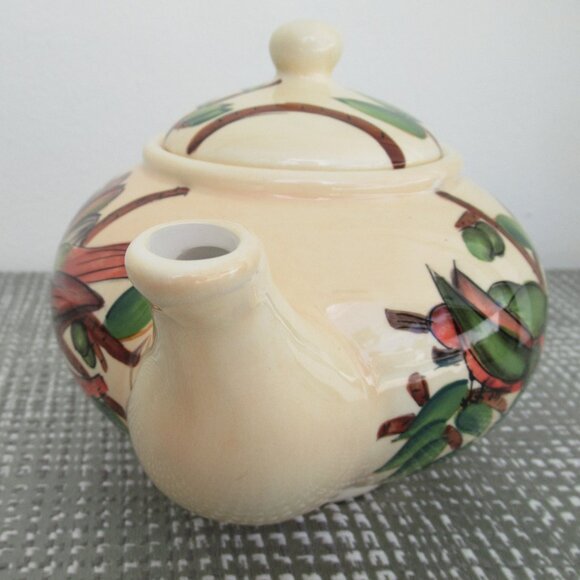 VTG Chinese Hand Painted Birds, Nature, Teapot 1 quart Capacity, Yellow - Picture 6 of 13